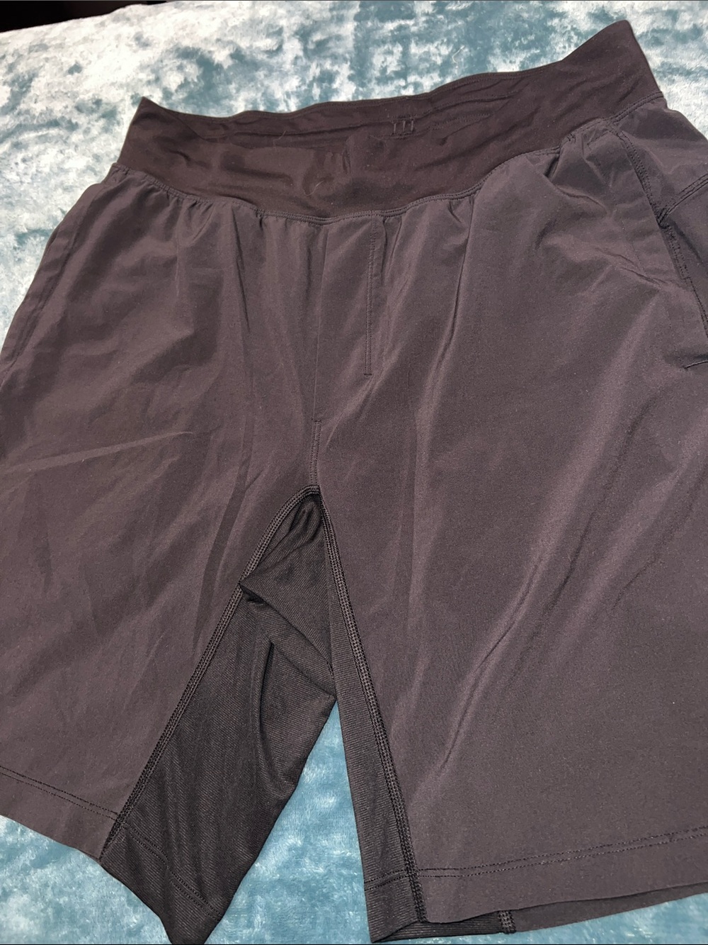 lululemon athletica Men's Black workout  Athletic Shorts 🩳